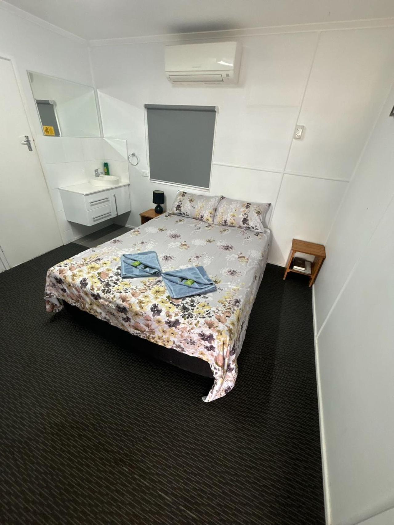 Injune Motel Luaran gambar