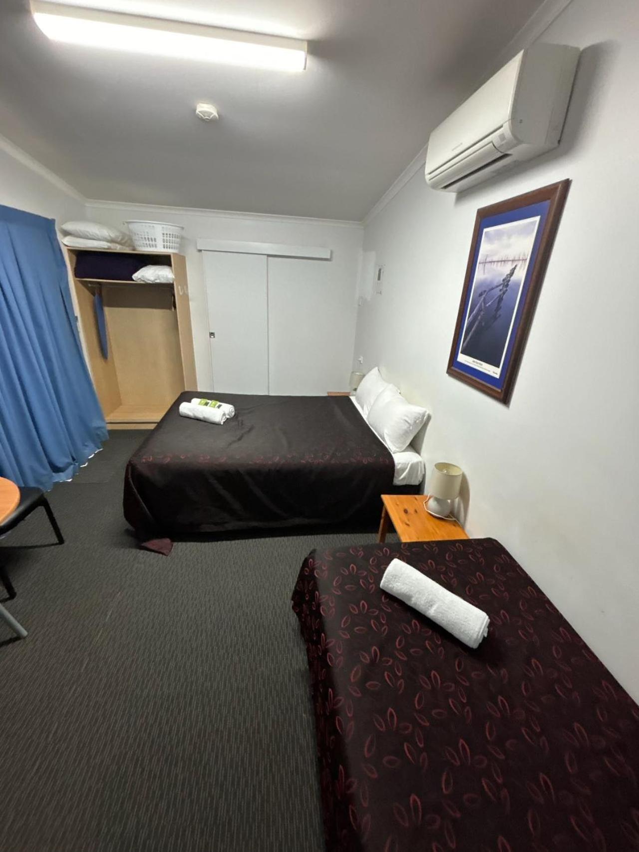 Injune Motel Luaran gambar