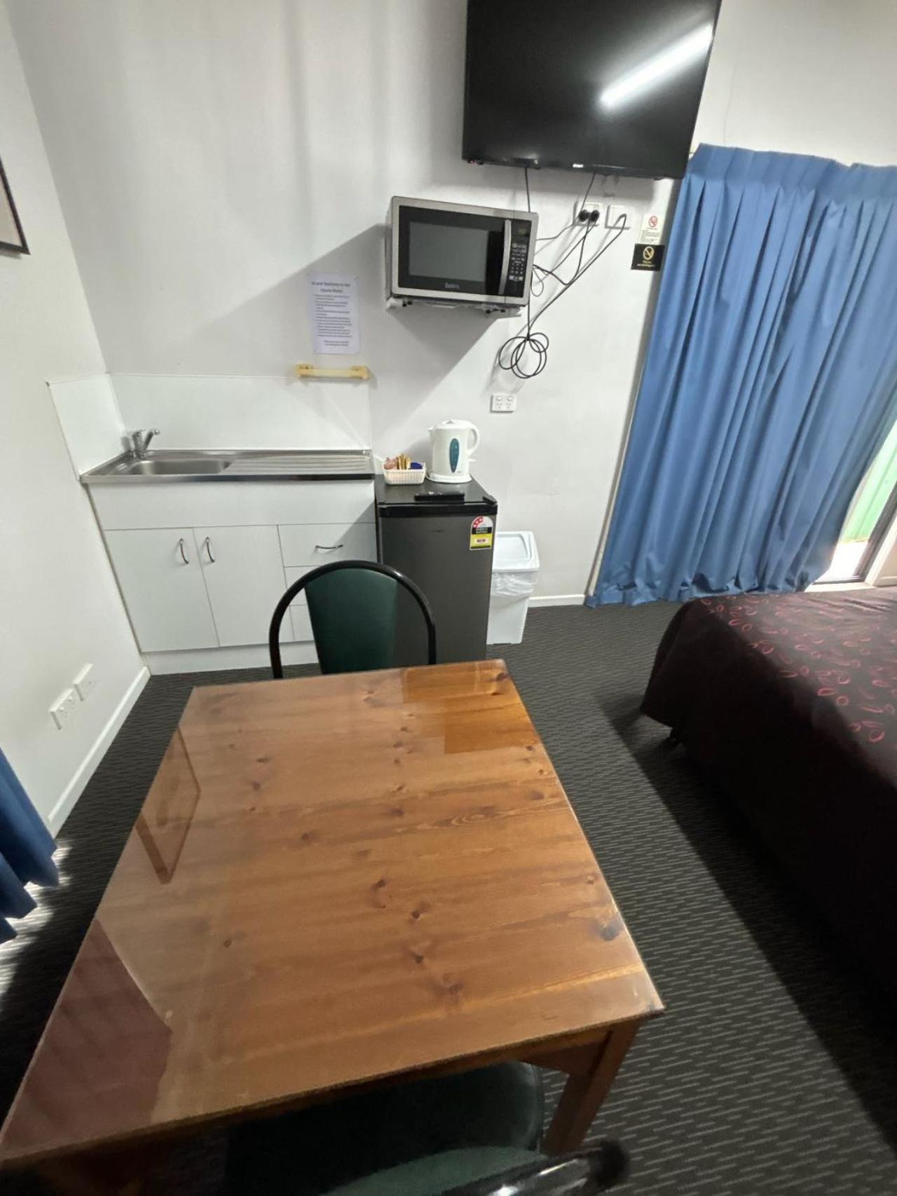 Injune Motel Luaran gambar