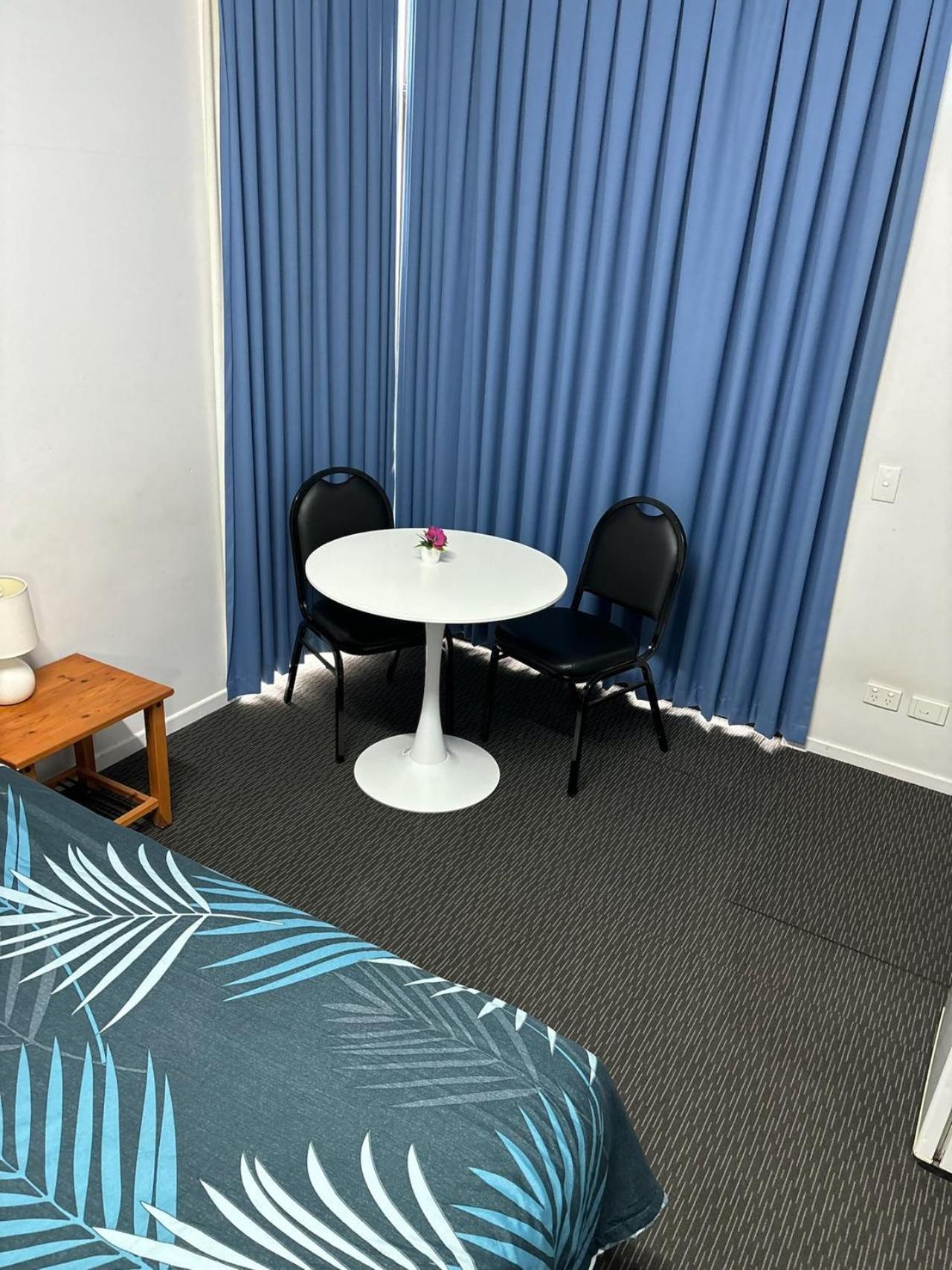 Injune Motel Luaran gambar