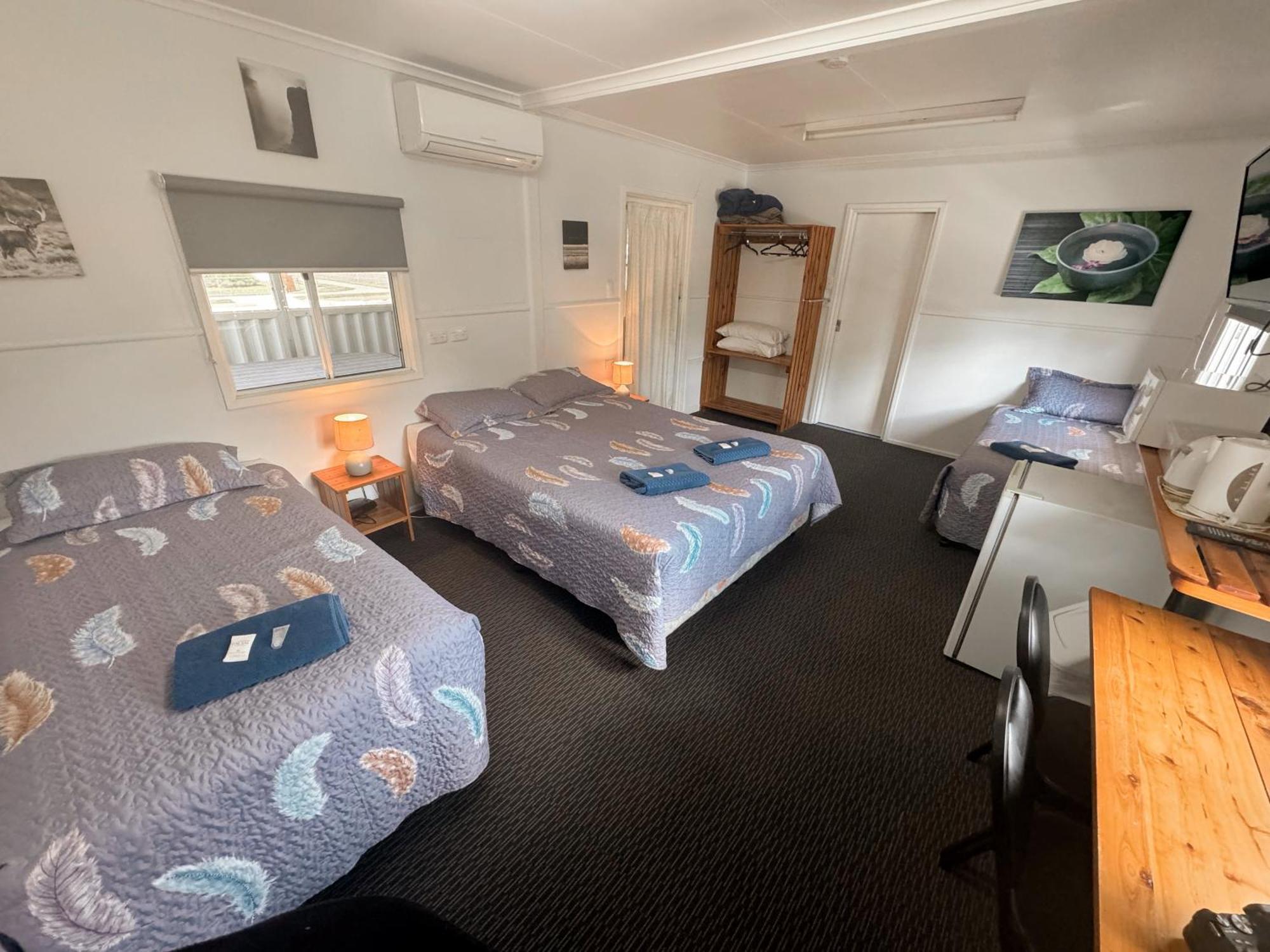 Injune Motel Luaran gambar